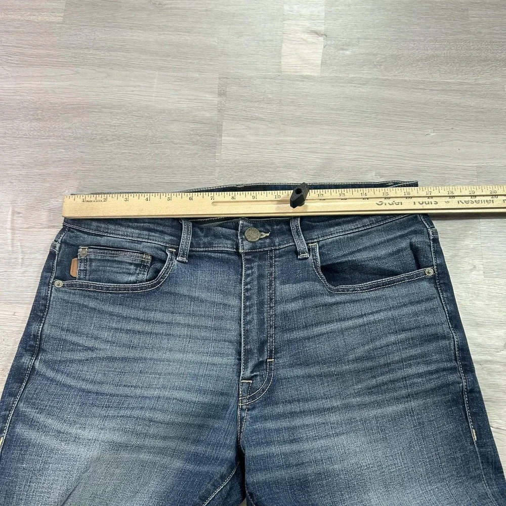 Outpost Makers Slim Straight Jeans Mens 34x30 Blue Stretch Denim Medium Wash